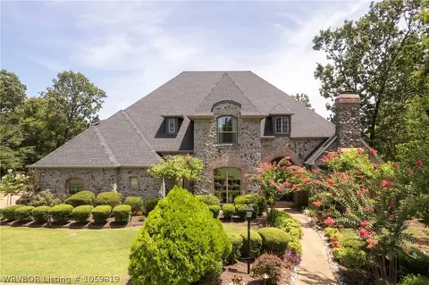 10909 Woodland Dr, Fort Smith, AR 72916