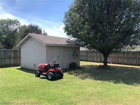 7204 Millennium Dr, Fort Smith, AR 72916 photo 25