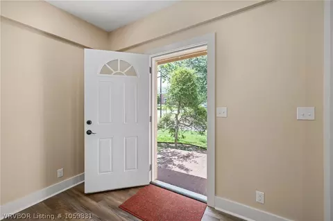201 Lecta Ave, Fort Smith, AR 72901 photo 2