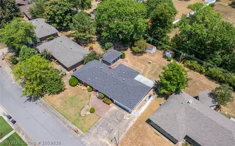 933 S 68th Ln, Fort Smith, AR 72903 photo 6