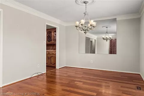 933 S 68th Ln, Fort Smith, AR 72903 photo 9