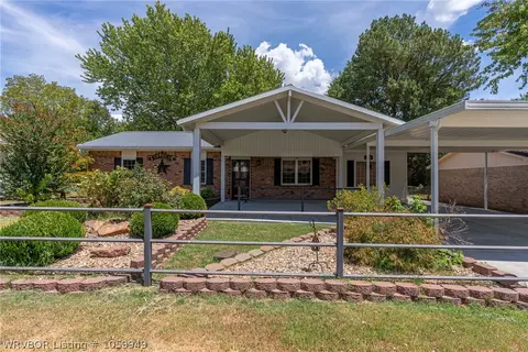 1308 Brewer Ln, Lavaca, AR 72941 photo 1