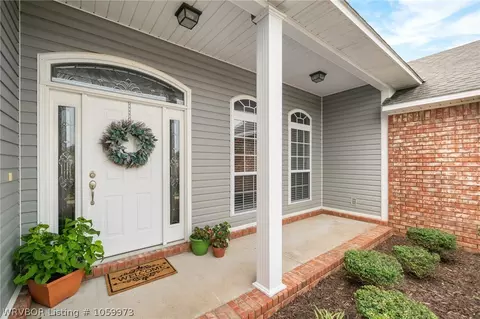 3 Peddington Ct, Lavaca, AR 72941 photo 2