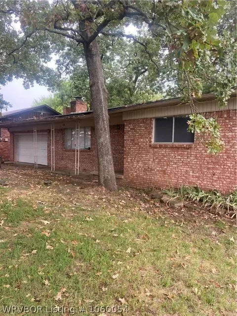 1105 S Waldron, Fort Smith, AR 72903 photo 2