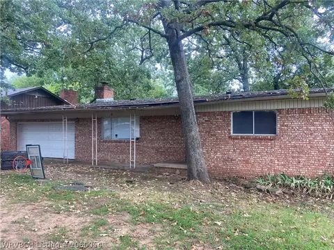 1105 S Waldron, Fort Smith, AR 72903 photo 3