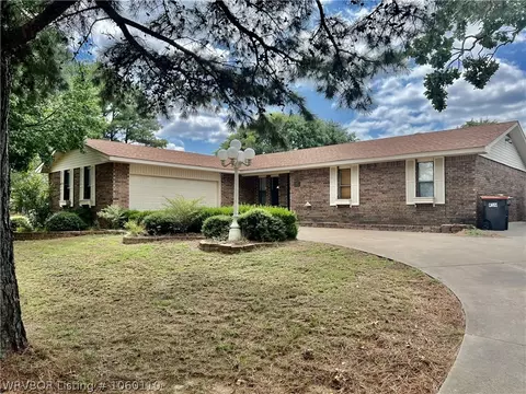 1507 Karl St, Pocola, OK 74902 photo 1