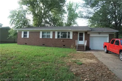 817 Hillside Dr, Fort Smith, AR 72908 photo 1