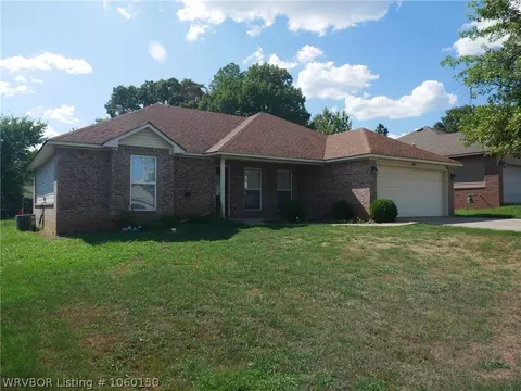 1915 55th Pl, Fort Smith, AR 72904 photo 2