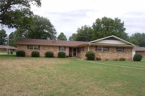 8100 Clover Dr, Fort Smith, AR 72908 photo 1