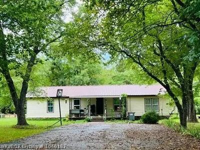 1912 Johnson St, Ozark, AR 72949