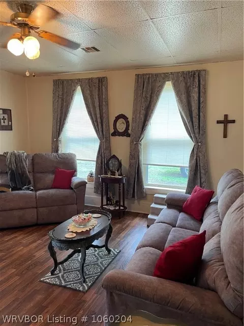 1307 Chaney St, Paris, AR 72855 photo 3