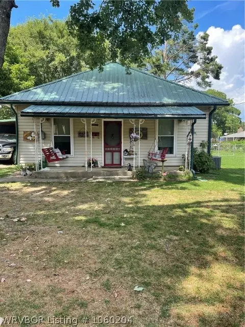 1307 Chaney St, Paris, AR 72855 photo 1