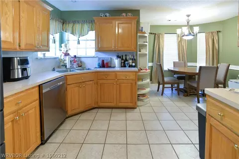 7514 Red Pine Dr, Fort Smith, AR 72916 photo 8