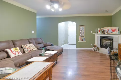 7514 Red Pine Dr, Fort Smith, AR 72916 photo 3