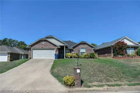 7514 Red Pine Dr, Fort Smith, AR 72916 photo 1
