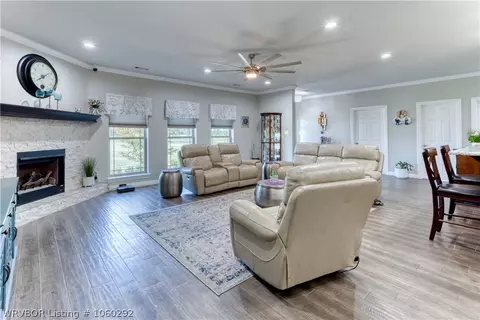 3308 Bugscuffle Rd, Lavaca, AR 72941 photo 7