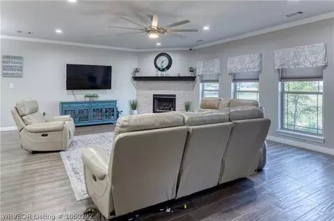 3308 Bugscuffle Rd, Lavaca, AR 72941 photo 9