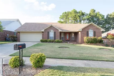 2406 L St, Barling, AR 72923 photo 4