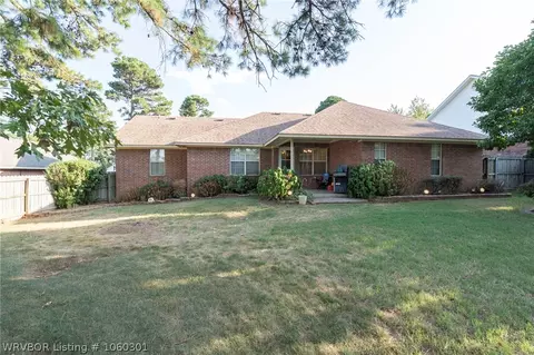 2406 L St, Barling, AR 72923 photo 10