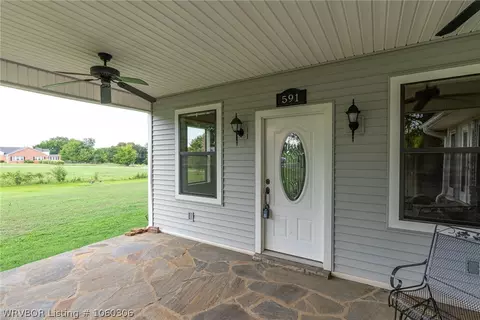591 Wiggins Dr, Paris, AR 72855 photo 2