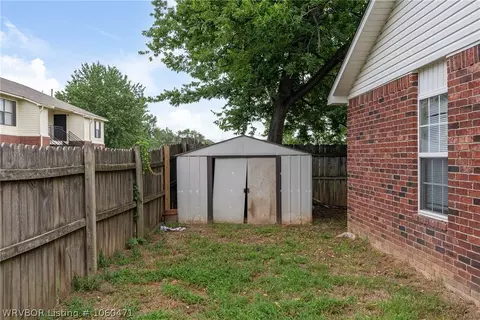 7204 Texas Rd, Fort Smith, AR 72908 photo 4