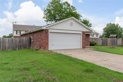 7204 Texas Rd, Fort Smith, AR 72908 photo 2
