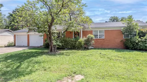8005 Holly Ave, Fort Smith, AR 72908 photo 1