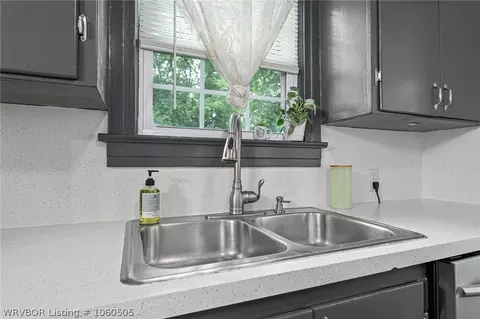 2400 S Q St, Fort Smith, AR 72901 photo 11
