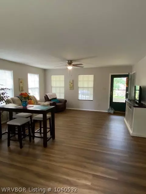 17111 3rd St, Spiro, OK 74959 photo 2