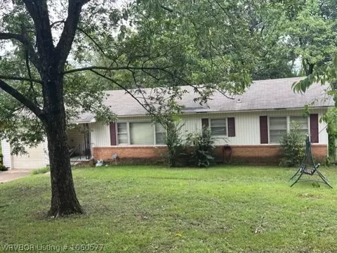 1613 Houston St, Fort Smith, AR 72901 photo 1