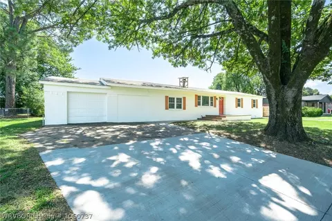 113 Martin Cir, Fort Smith, AR 72908 photo 3