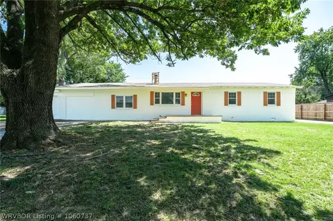 113 Martin Cir, Fort Smith, AR 72908 photo 1