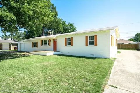 113 Martin Cir, Fort Smith, AR 72908 photo 2