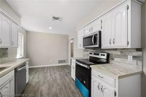 113 Martin Cir, Fort Smith, AR 72908 photo 10