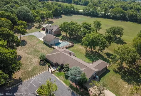 110 E Land Rd, Roland, OK 74954