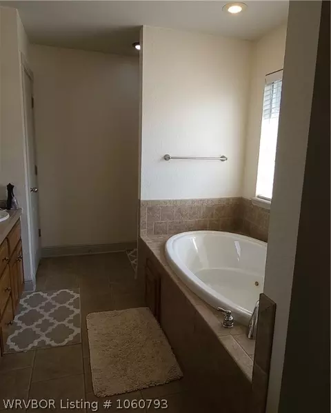 2404 Barrington Dr, Lavaca, AR 72941 photo 13