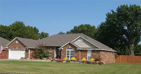 2404 Barrington Dr, Lavaca, AR 72941 photo 2