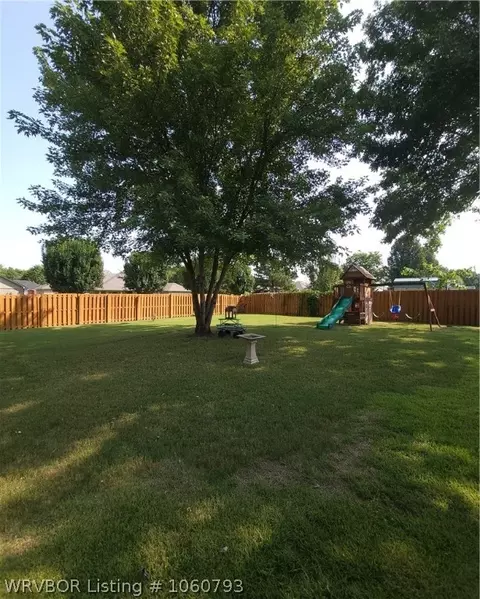 2404 Barrington Dr, Lavaca, AR 72941 photo 29