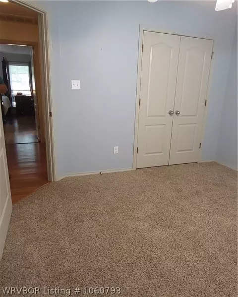 2404 Barrington Dr, Lavaca, AR 72941 photo 9