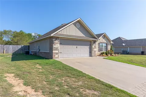 524 Black Creek Ln, Hackett, AR 72937 photo 2