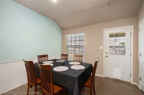 204 Colony Ct, Barling, AR 72923 photo 9