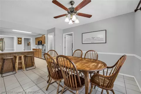 2010 E Hickory St, Greenwood, AR 72936 photo 10