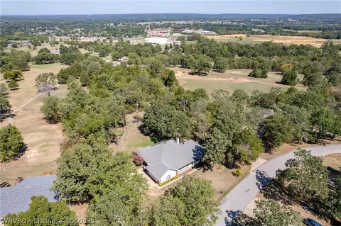 2010 E Hickory St, Greenwood, AR 72936 photo 36