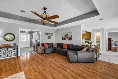 2010 E Hickory St, Greenwood, AR 72936 photo 5