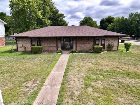 8723 S 31st Ter, Fort Smith, AR 72908 photo 2