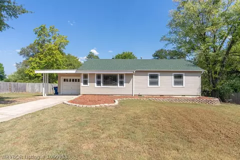 5420 Highland Dr, Fort Smith, AR 72903 photo 1