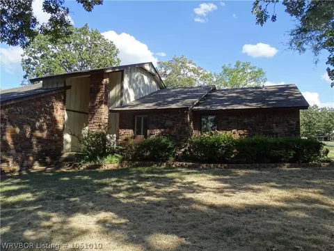 9825 Wellington, Fort Smith, AR 72908 photo 1