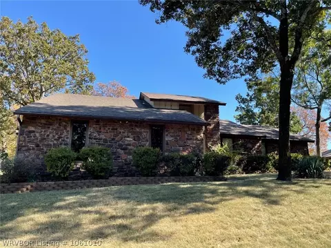 9825 Wellington, Fort Smith, AR 72908 photo 2