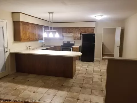 622 E Forest St, Huntington, AR 72940 photo 3