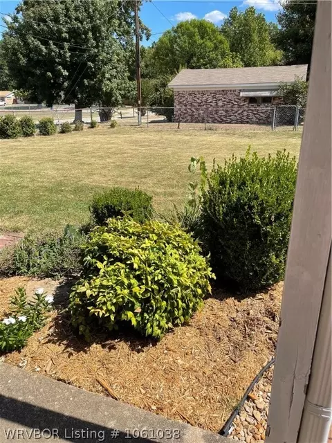 8001 Cypress Ave, Fort Smith, AR 72908 photo 5